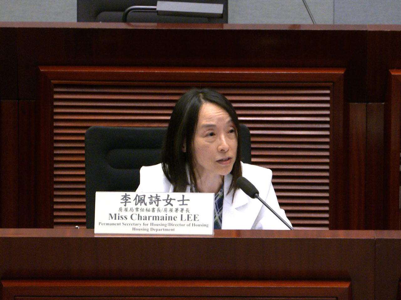 房屋局常任秘書長兼房屋署署長李佩詩形容，今次建議的公屋租金調整，增幅溫和。