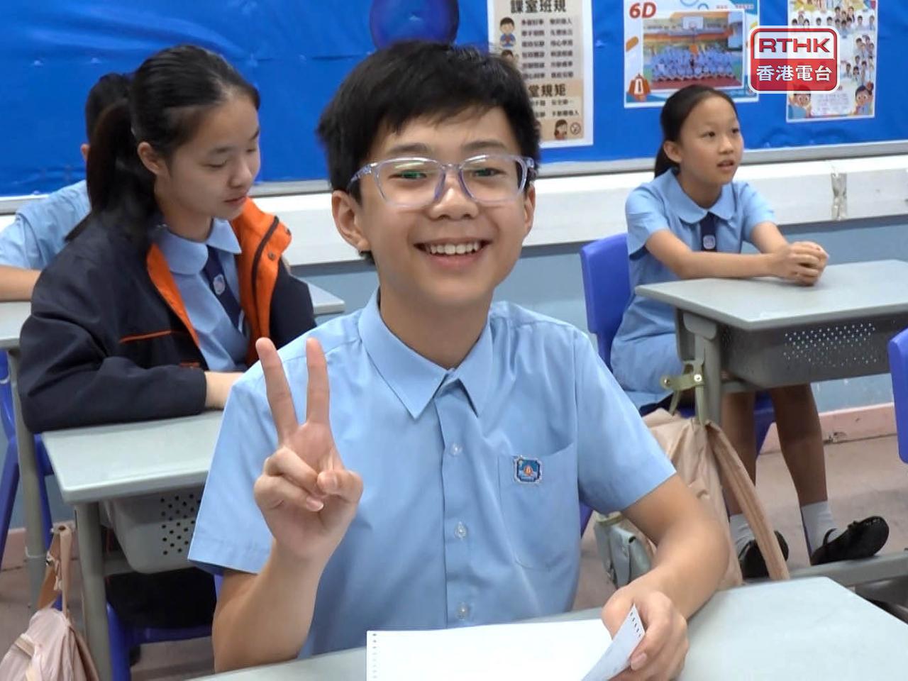 不少學生也滿意派位結果。（實習記者鄭凱安攝）