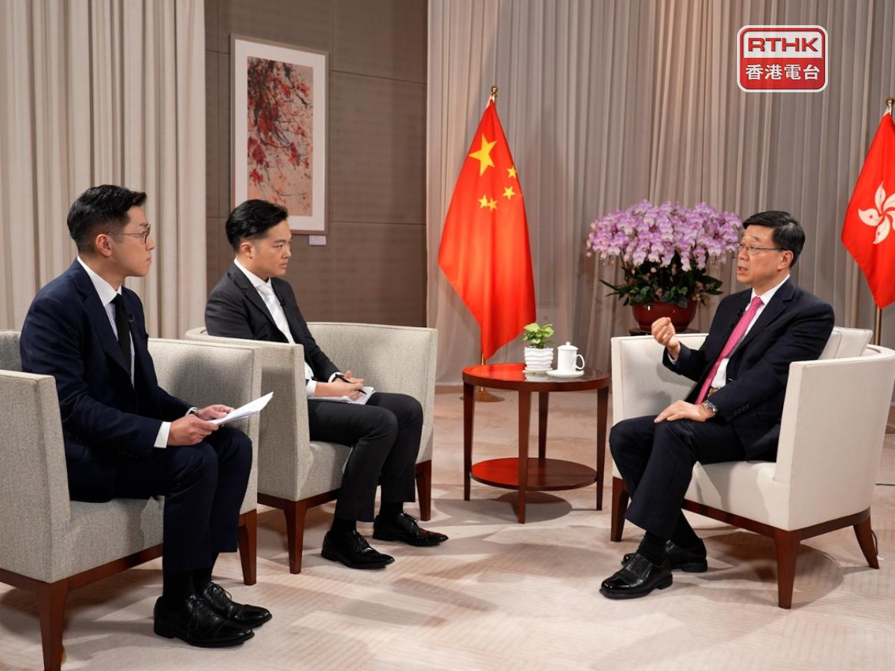 李家超就本台及香港大公文匯傳媒集團聯合製作的節目《港好十五五》接受專訪。