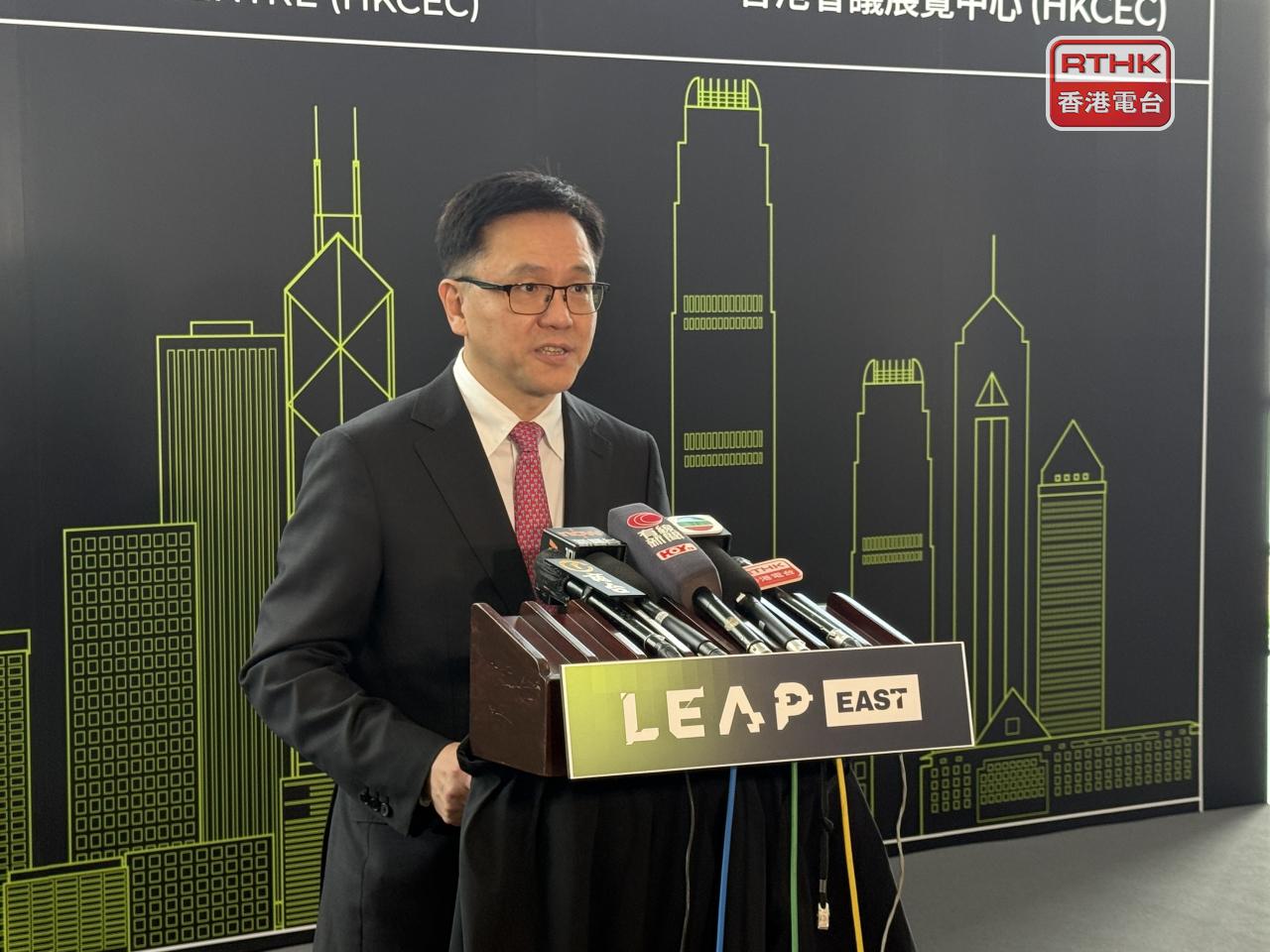 孫東稱與沙特通信與信息大臣舉行雙邊會議，商討如何加強合作。（任浩鋒攝）