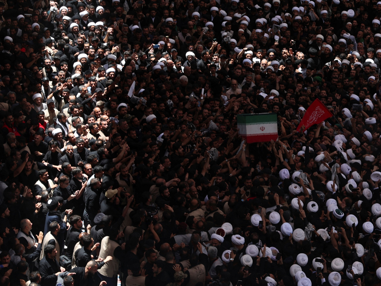 A funeral procession for the late Iranian Supreme Leader Ayatollah Ali Khamenei is held in Najaf, Iraq. Photo: Reuters