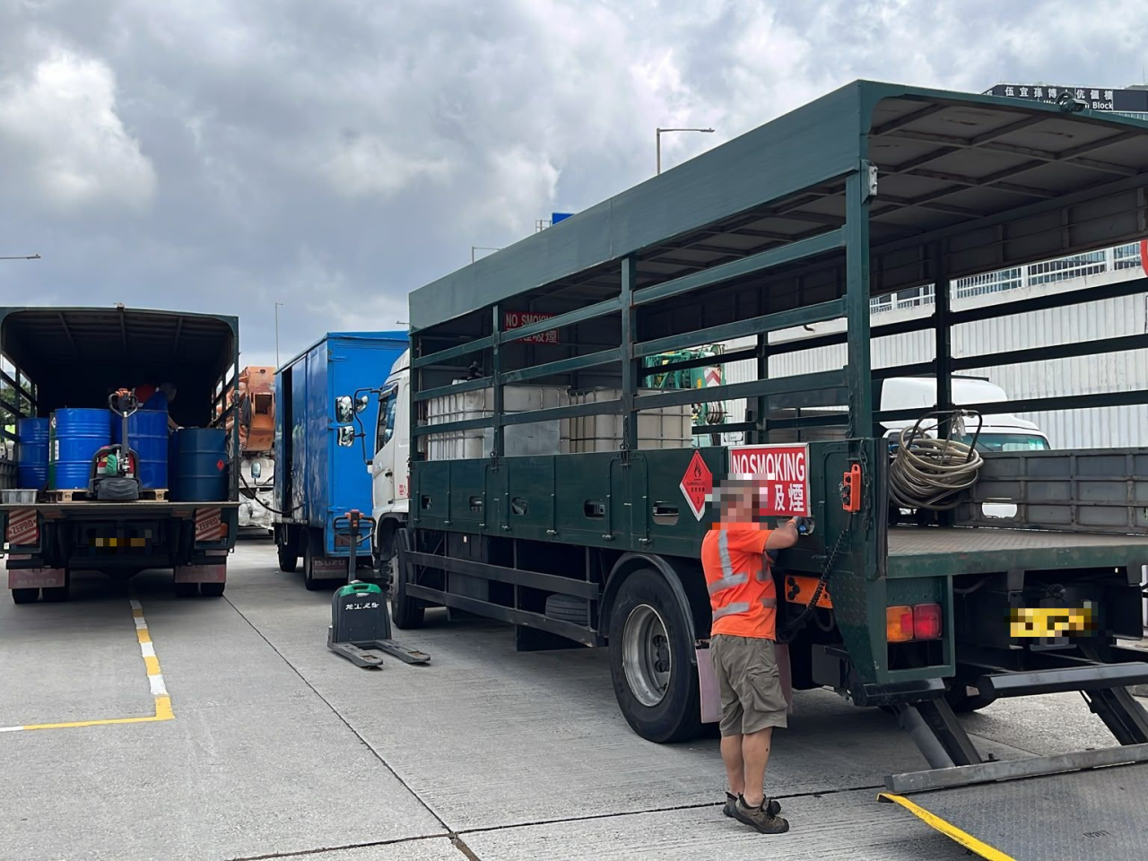 During the operation, officers raided trucks parked on Shui Cheung Street in Ma On Shan. Photo: Courtesy of Hong Kong Police