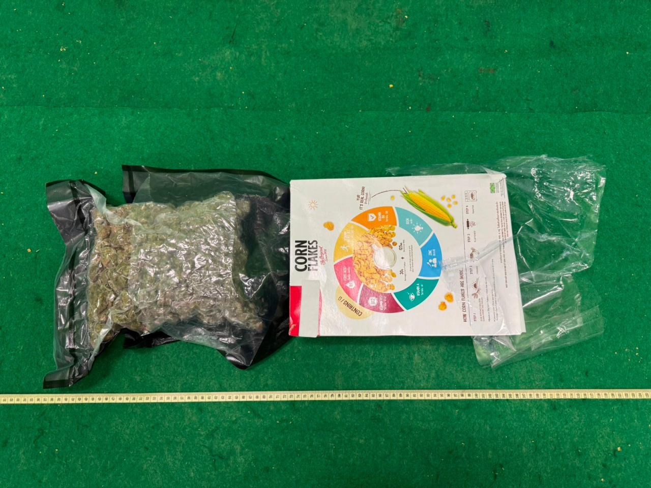 海關檢獲的懷疑大麻花。（政府新聞處）