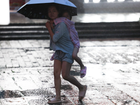 Typhoon Bavi makes landfall in Zhejiang
