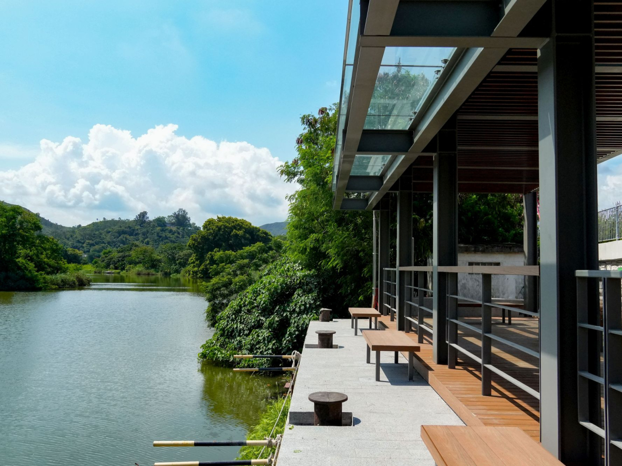 為配合河套區發展，土木工程拓展署即將完成河套西面連接路旁惇裕渡頭的修復和改善工程，未來會設置資訊板和展品，向公眾介紹其歷史文化背景。(發展局局長隨筆)