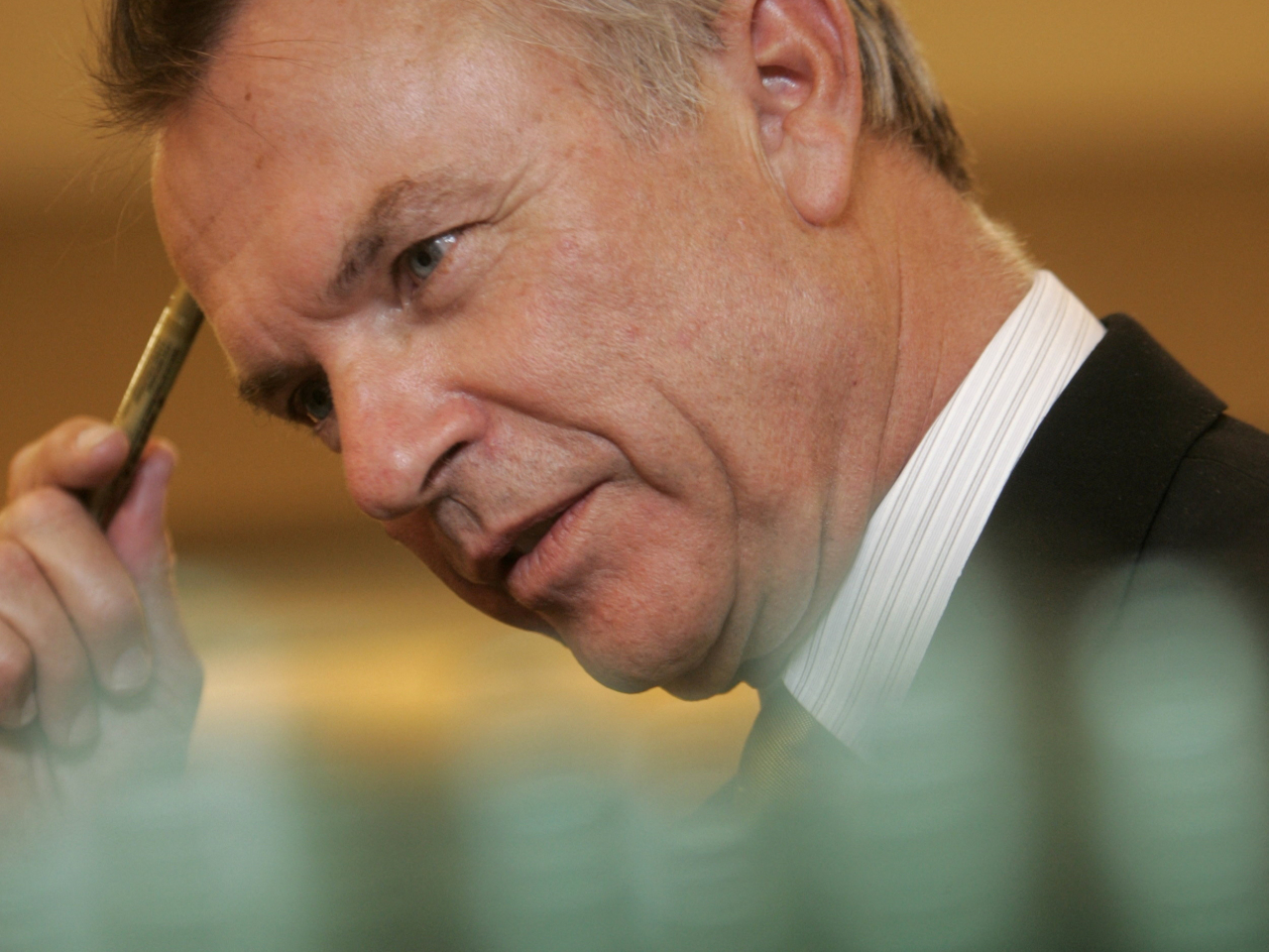 Sam Neill is captured on camera in a reflective moment in Hong Kong in 2007. File photo: Reuters