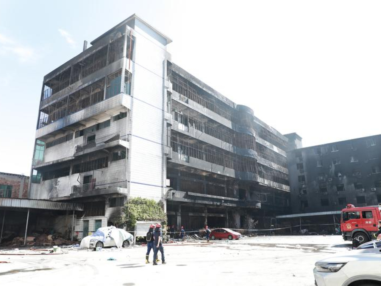 位於福建晉江的輝騰鞋業公司廠房，上星期發生火災。（新華社資料圖片）