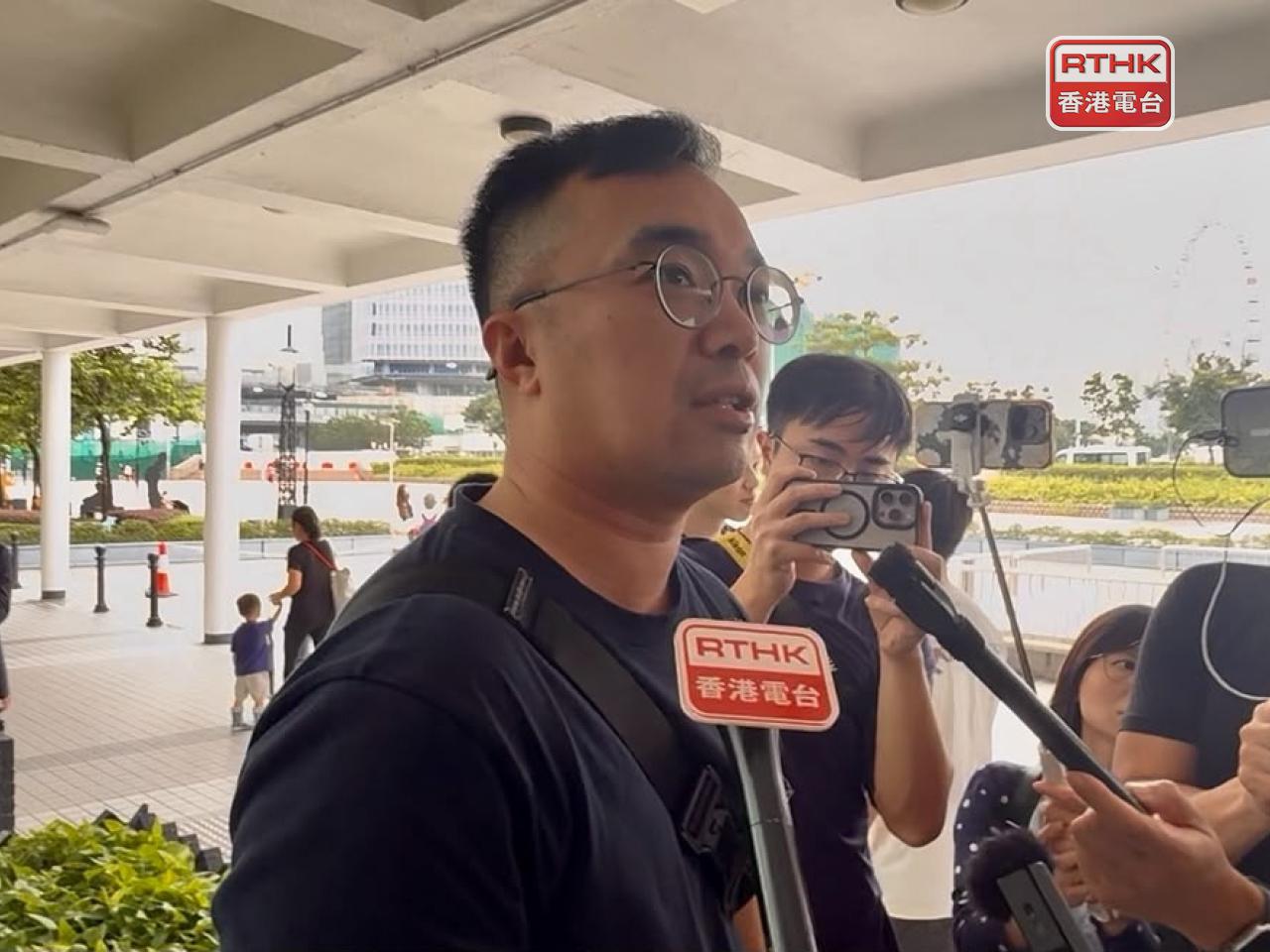 宏福苑居民廖先生指心情尚未平復，往後的法律程序亦需要一段時間，但相信法律會還原真相，還居民公道。（盧紫菁攝）