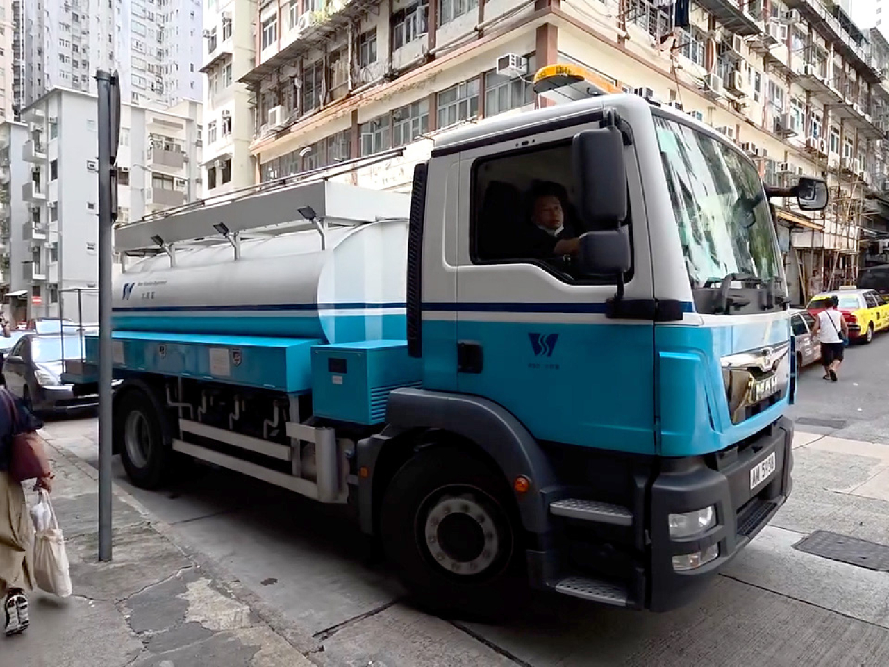 水務署安排水車到場。（網上片段截圖）