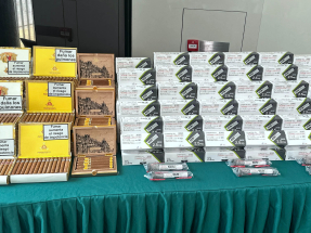 海關過去一個月於五艘香港往澳門內河船檢市值八千多萬元走私貨