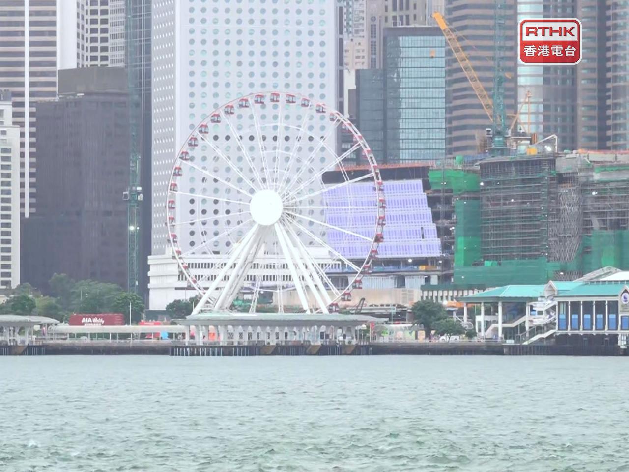 天文台考慮在中午12時至下午2時改發三號強風信號。（陳韋丞攝）