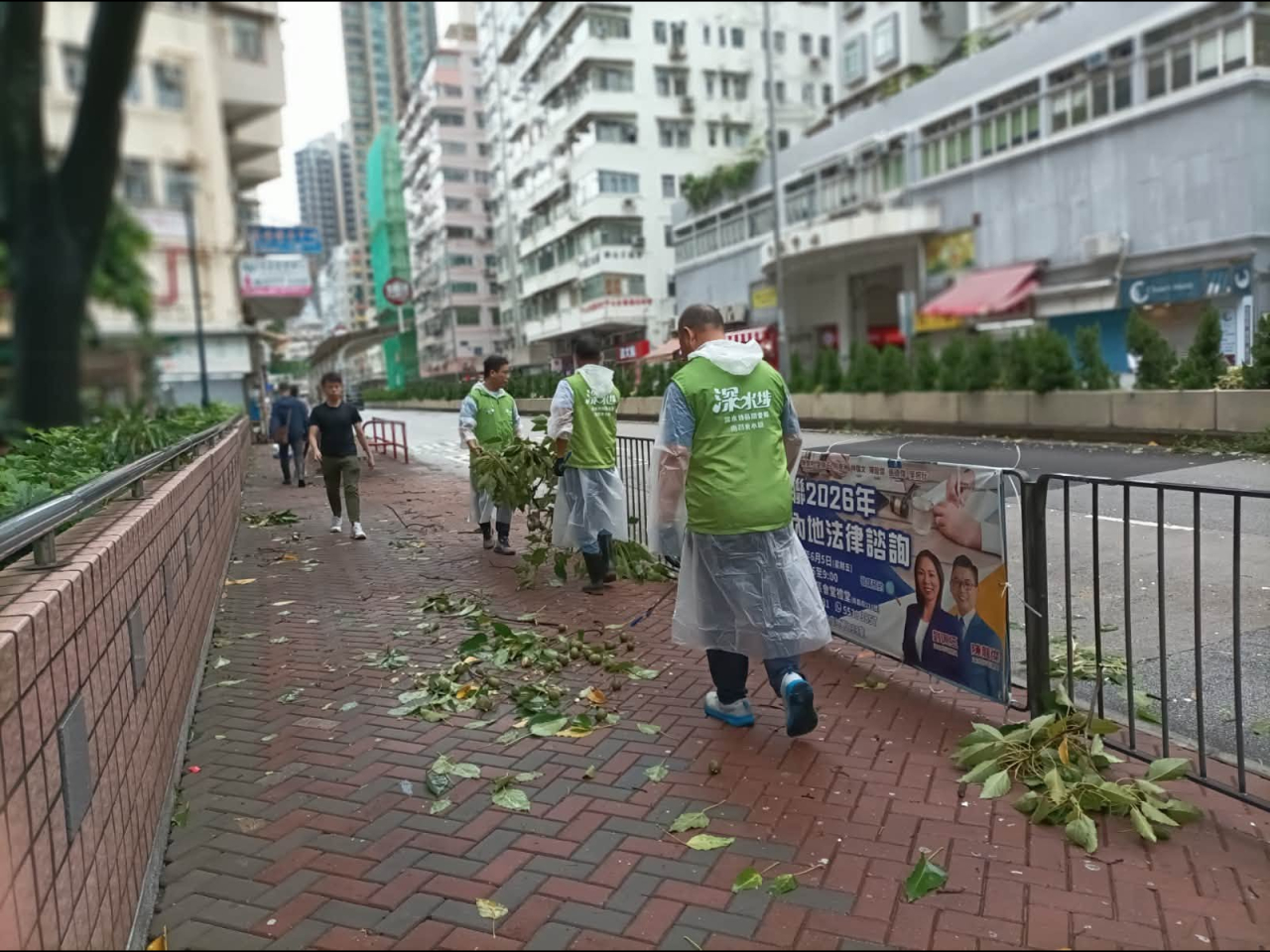 民青局稱團隊正支援各區善後及清理。（民青局社交專頁圖片）