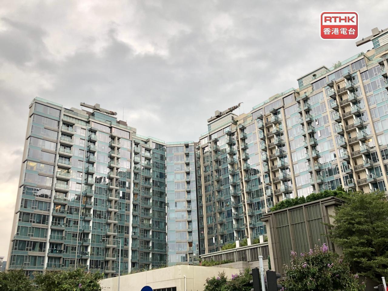 反映本港二手樓價表現的中原城市領先指數最新報159.92，按周跌0.39%。（港台圖片）
