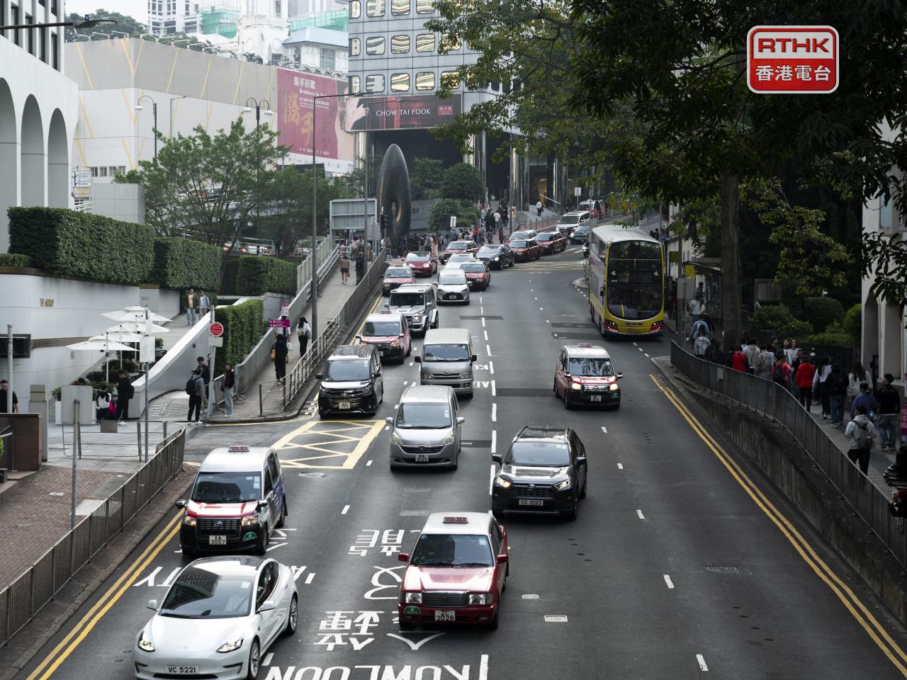 There were over 1,000 online applications on Monday for the new combined test for taxi and ride-hailing vehicles. File photo: RTHK