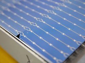 US unveils 15 percent tariff on polysilicon products