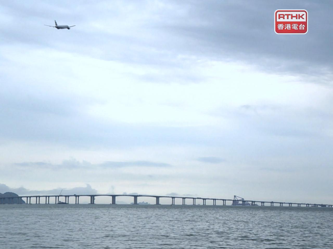 政府就機場及港珠澳大橋及東涌附近，進行水上康樂及遊艇港灣發展的工程刊憲。（港台圖片）
