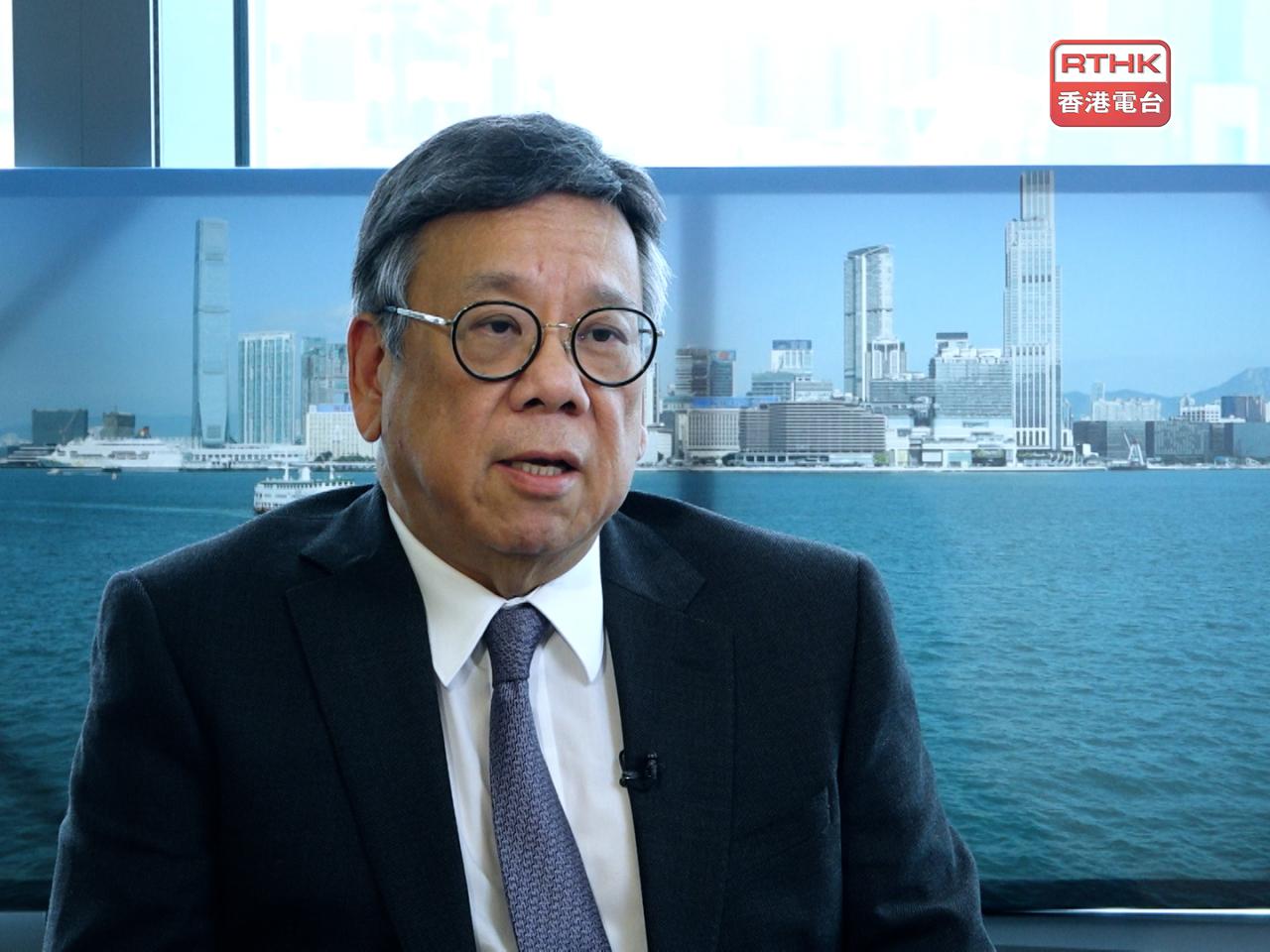丘應樺回應會否修改競爭條例，形成刑事化或與民事雙軌而行時說，有待競委會的報告結果及後續安排。（港台圖片）