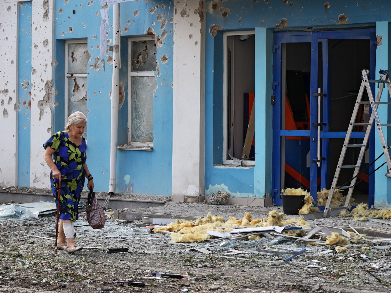 A bank building in the Russian city of Belgorod is damaged in a Ukrainian drone attack. Photo: Reuters