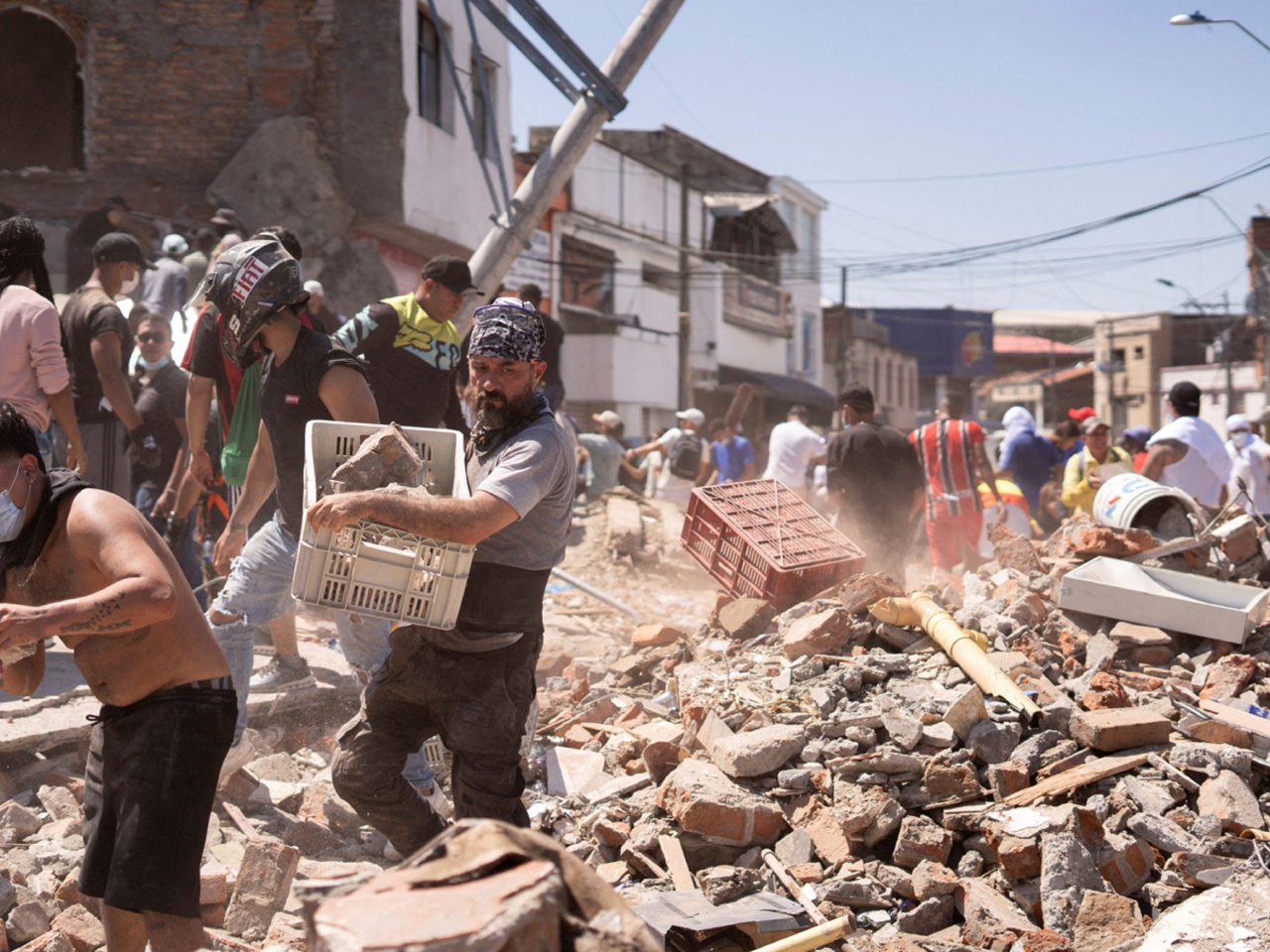 哥倫比亞政府已宣布進入「國家災難狀態」，以應對地震災情。（路透社）