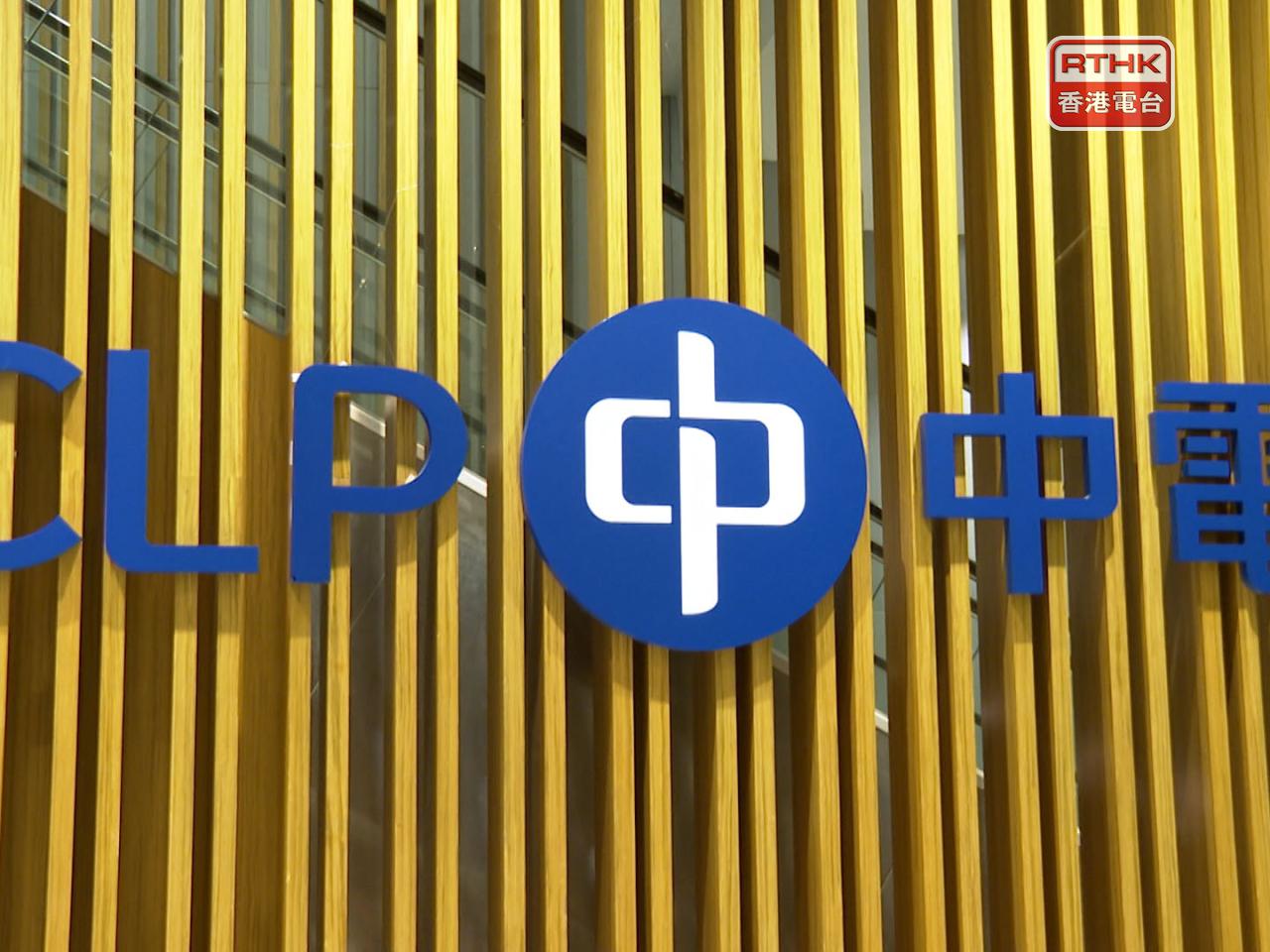 中電工程人員正全力搶修，包括調動臨時發電機及鋪設臨時電䌫，以盡快復電。（港台圖片）