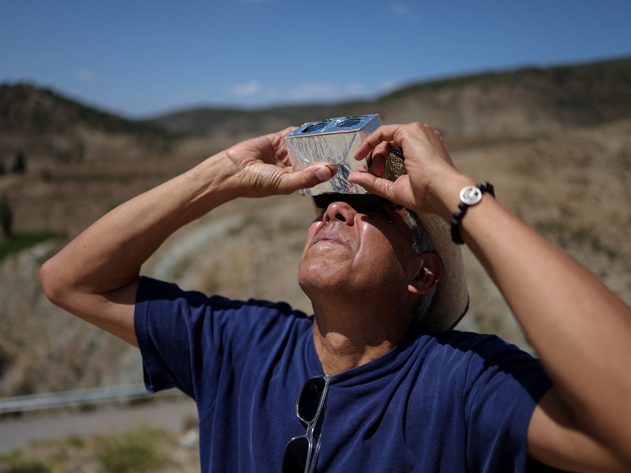 Tourists and "eclipse-chasers" from around the world gather in Spain, one of the prime viewing spots for the partial eclipse. Photo: Reuters