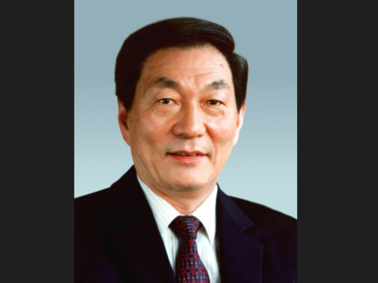 新華社報道，國務院原總理朱鎔基的遺體，將於星期二，即本月18日在北京火化。（新華社）