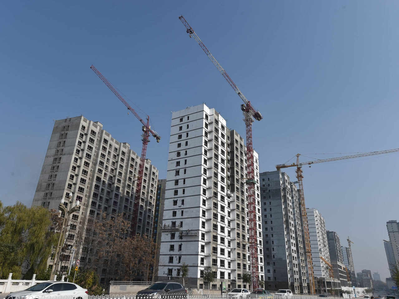 內地今年首7個月房地產開發投資按年跌19.2%，跌幅較首6個月擴大1.2個百分點。（新華社資料圖片）
