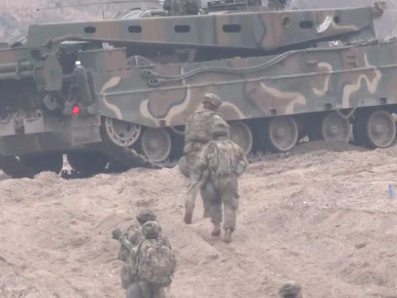 韓國聯合參謀本部表示，韓美聯合軍演日期縮短。(路透社資料圖片)