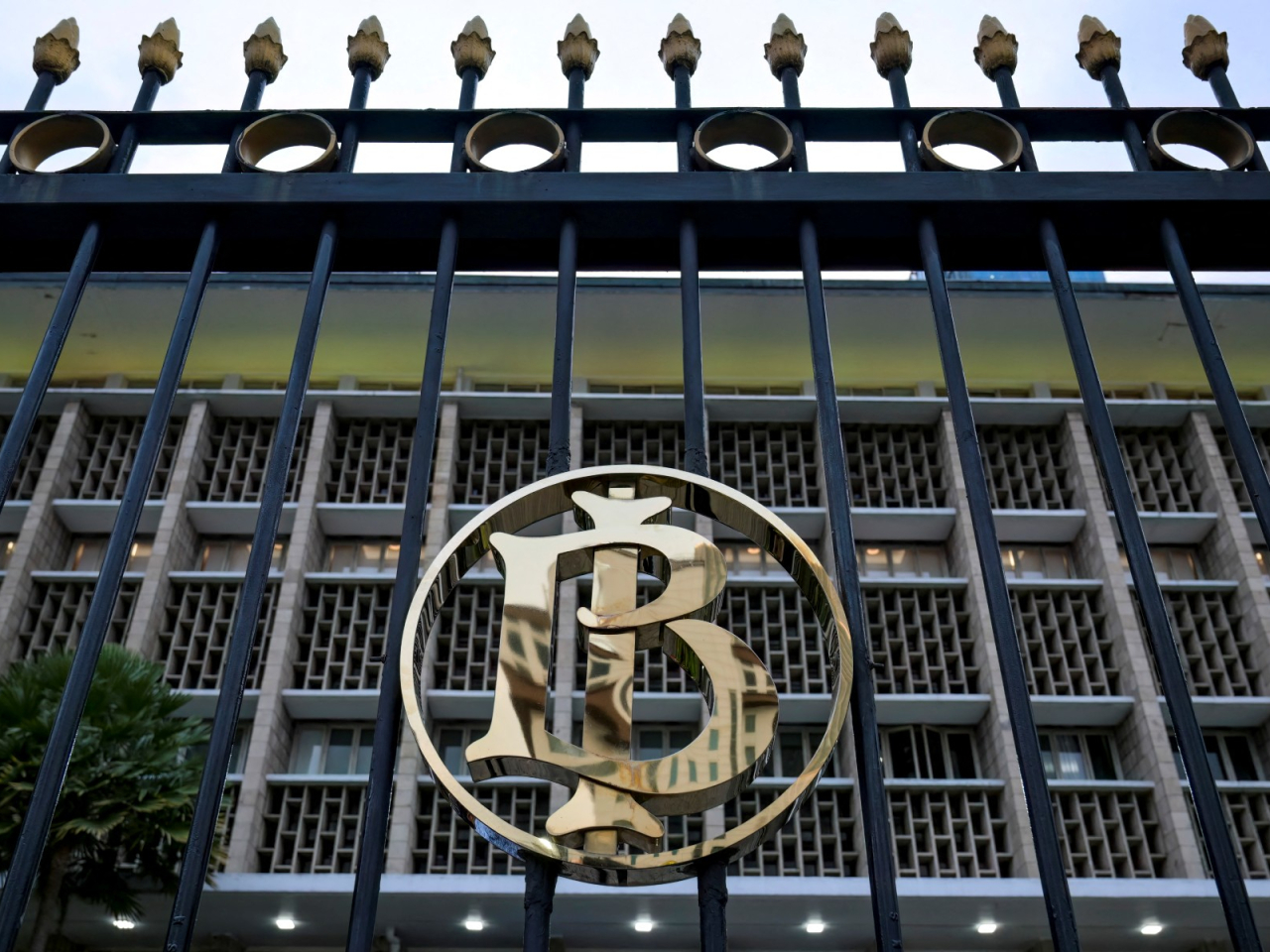 印尼央行維持指標利率5.75厘不變，符合市場預期。（法新社資料圖片）