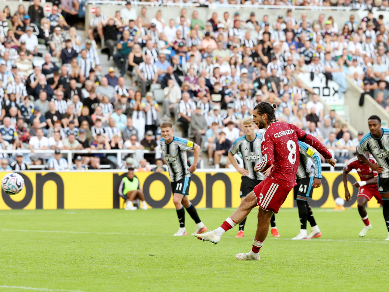 Dominik Szoboszlai's late penalty rescued a 2-2 draw for Liverpool at Newcastle United. Photo: Reuters