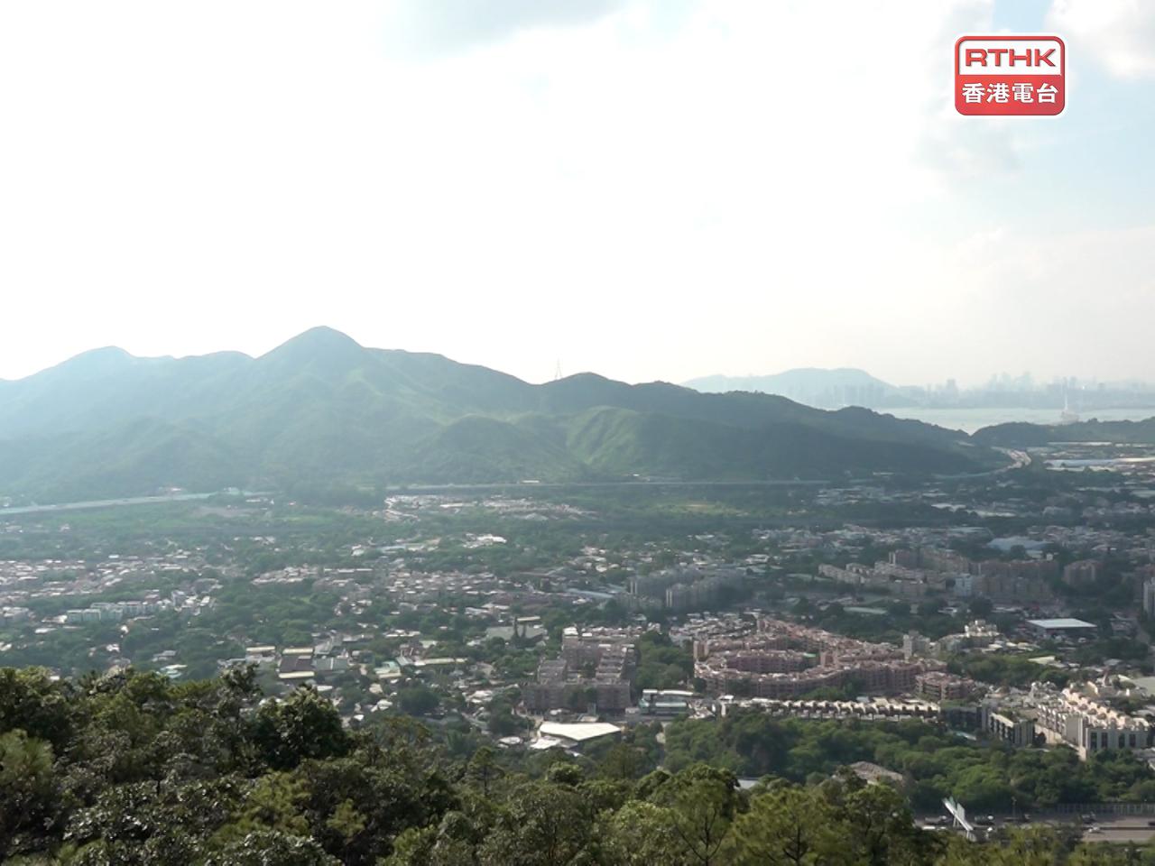 葉文祺形容項目是北都「頭炮」，發展規劃大、年期長，反映財團對北都發展有信心。（港台圖片）