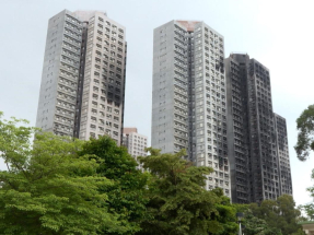 Govt reminds Wang Fuk owners to sign acceptance letter
