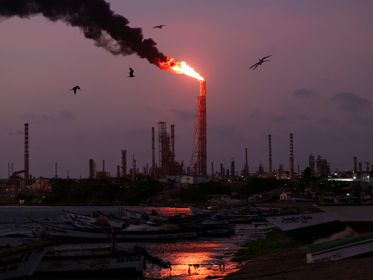 Venezuela has the world's largest proven oil reserves but years of neglect has hindered fuel production. Photo: Reuters