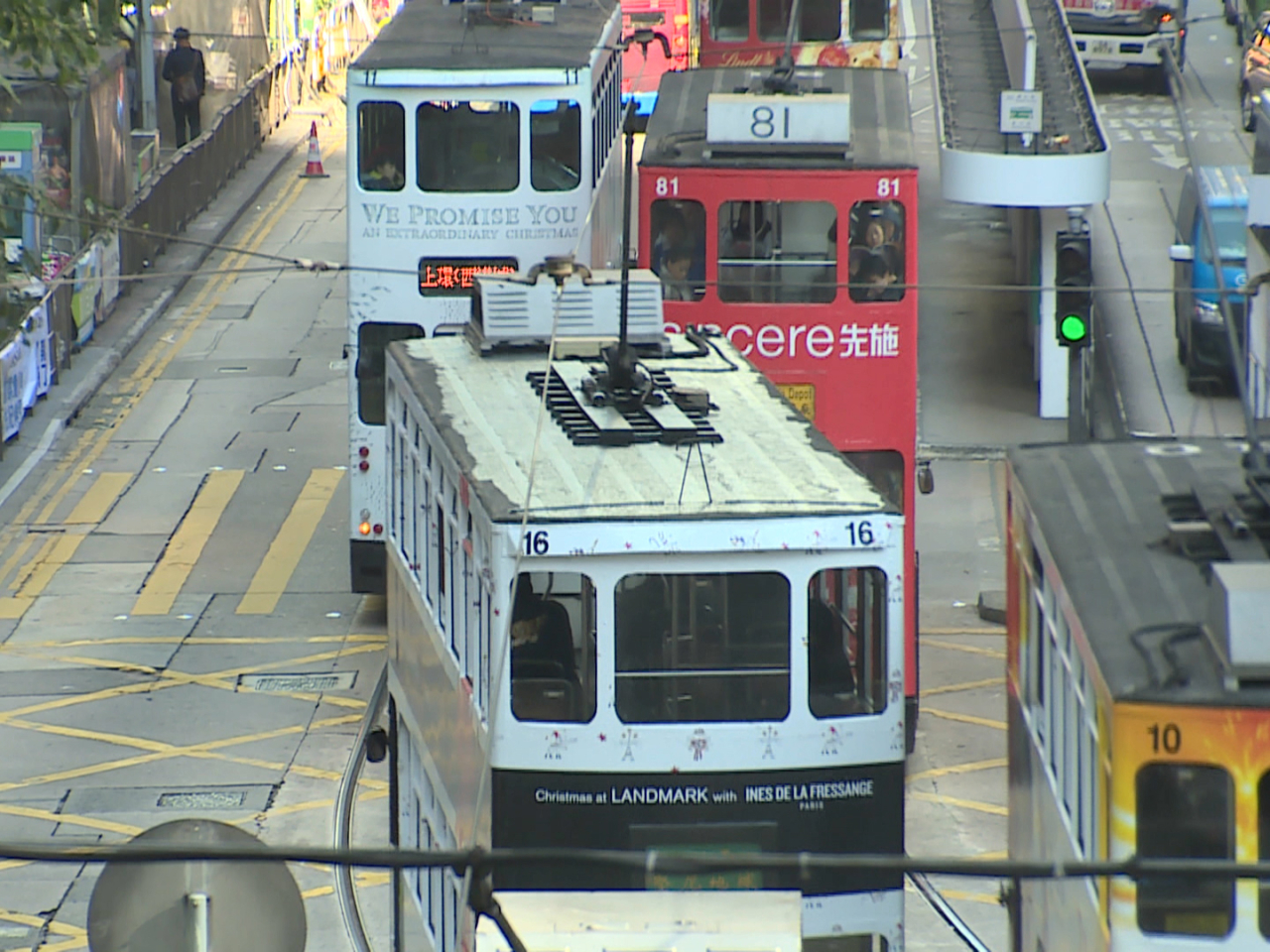 運輸署表示，接獲電車公司通知，由於緊急維修，石塘咀總站電車站臨時停止使用。（港台圖片）