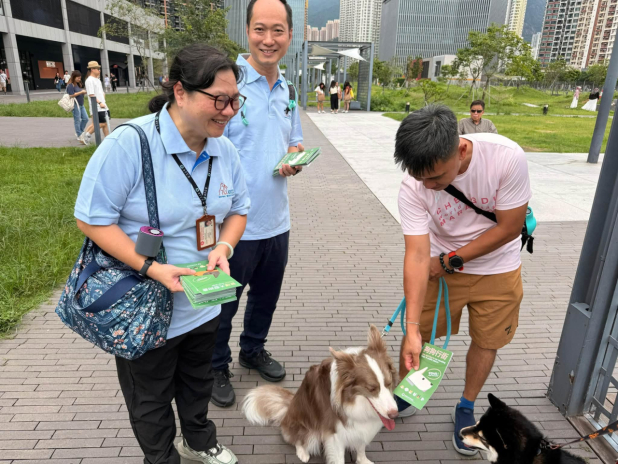 漁護署人員早前於啟德共融通道進行巡查及宣傳行動。(漁護署社交平台)