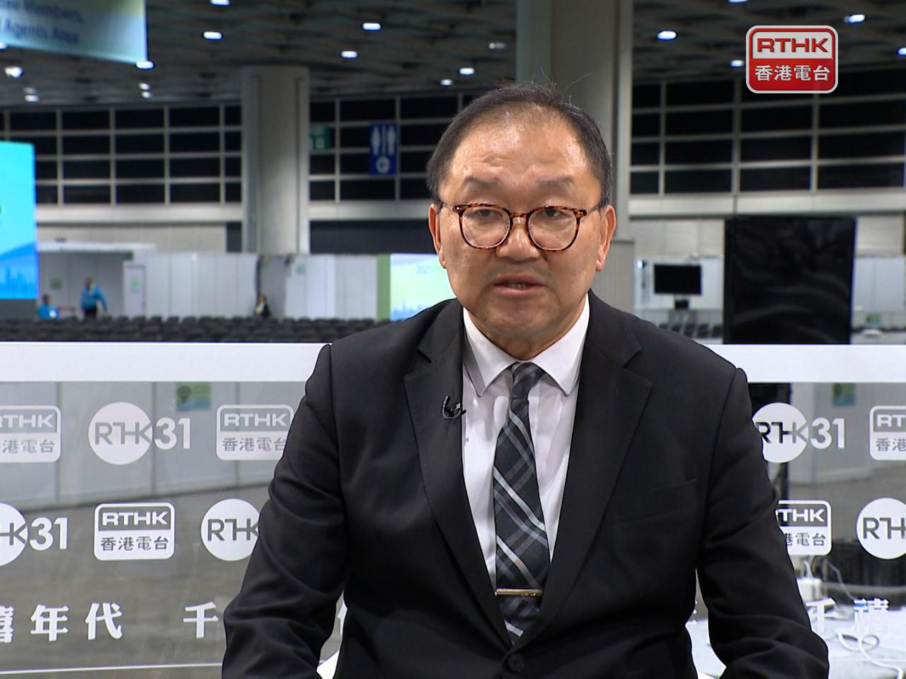 黃錦輝被暫控一項「酒後駕駛」罪、一項「危險駕駛」罪、一項「發生交通意外後沒有停車」罪及一項「發生交通意外後沒有報案」罪。（港台圖片）