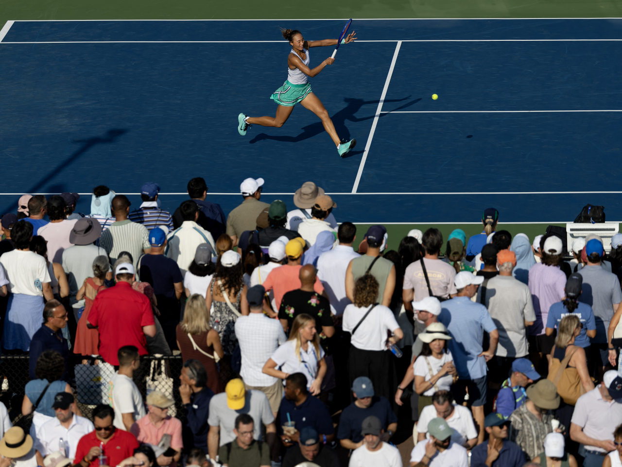 Zheng Qinwen, the former world number four, endured an injury-plagued 2025. Photo: AFP