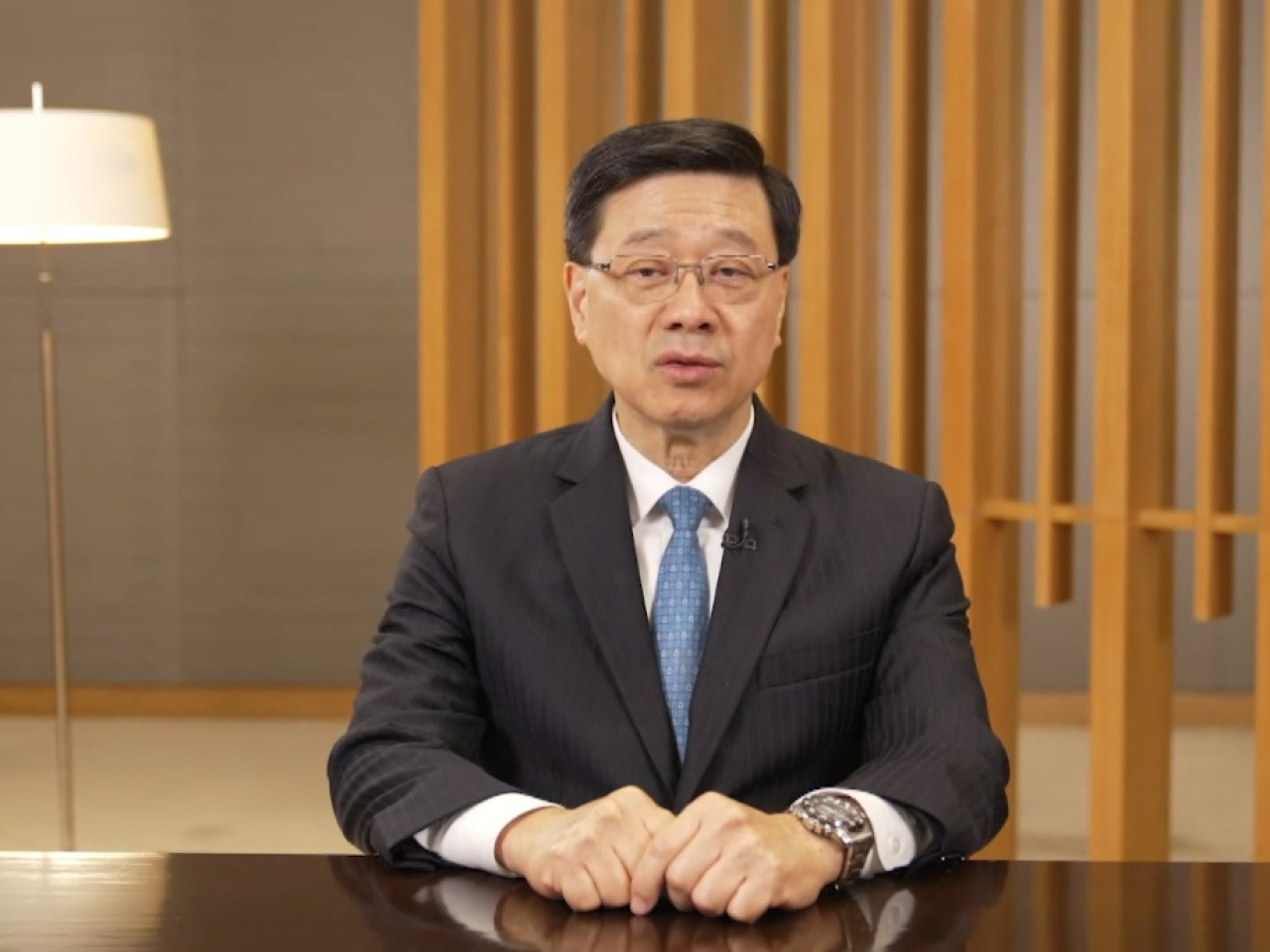 李家超說，香港特區政府將公布第一個五年規劃，部署未來五年的發展藍圖，包括支持文化創意產業的發展。（政府新聞處）