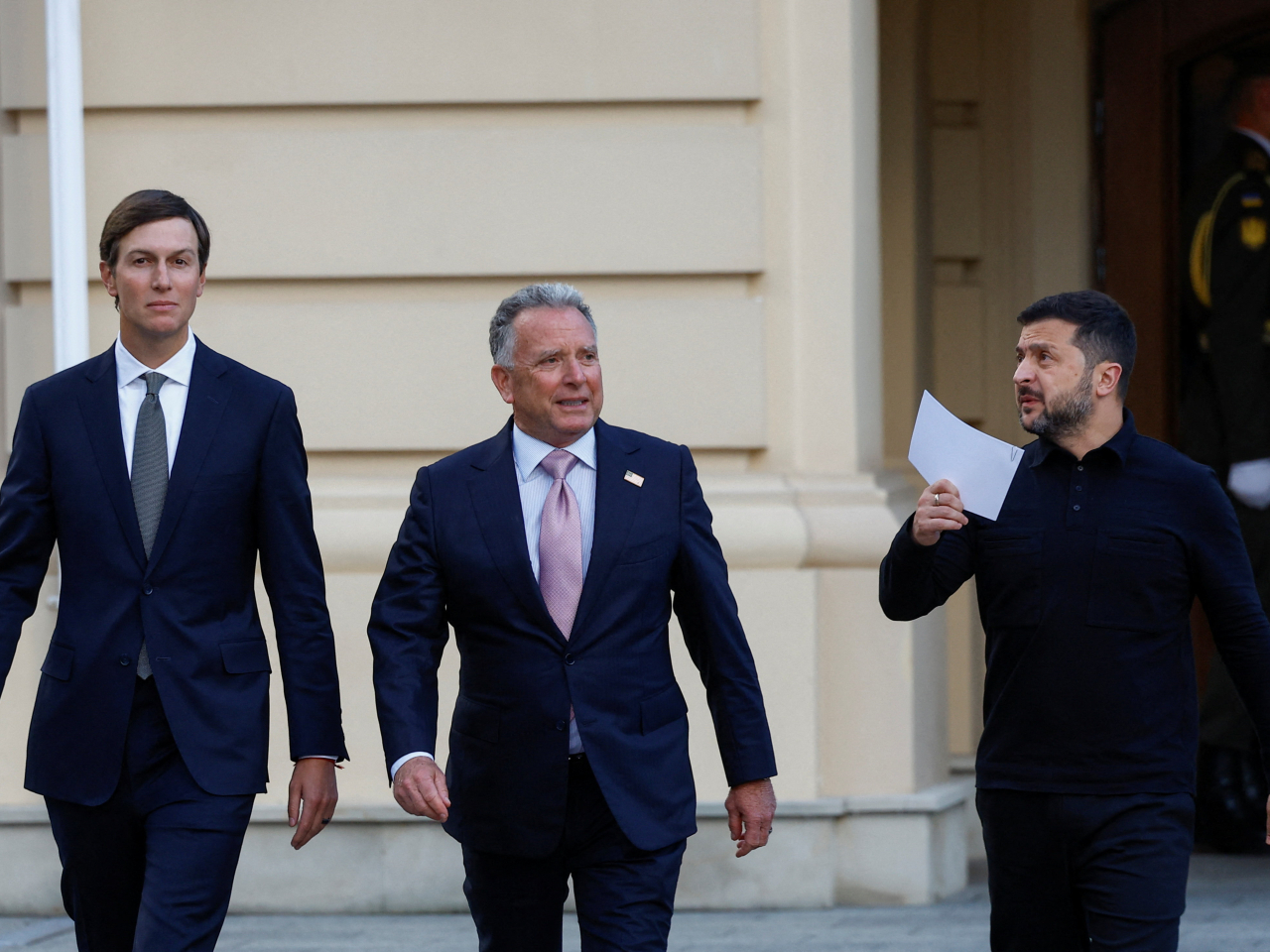 Ukrainian President Volodymyr Zelensky, US envoys Steve Witkoff and Jared Kushner, arrive for a joint news conference in Kyiv. Photo: Reuters