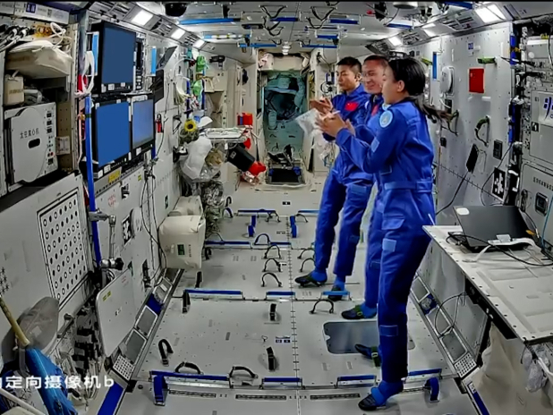 天宮課堂港澳專場明早舉行 學生能實時觀看太空進行科學實驗示範 - RTHK