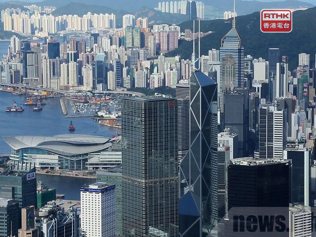 Fixed-income, currency and commodity-related products lead to a surge in non-exchange-traded investment sales. File photo: RTHK