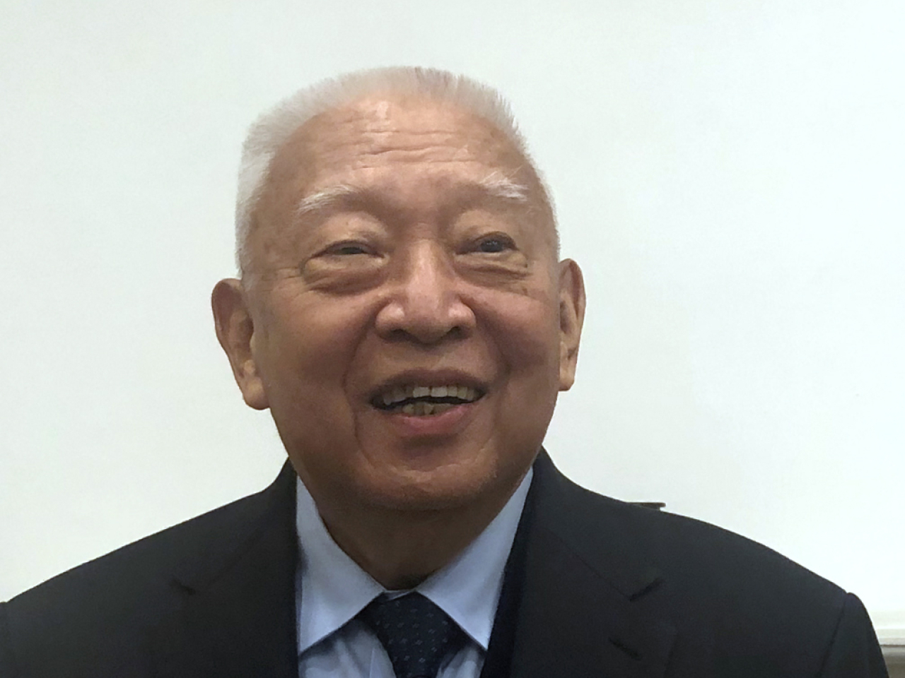 唐英年表示董建華是傑出領袖，成功帶領香港回歸祖國，開啟「一國兩制」發展新局。（港台圖片）
