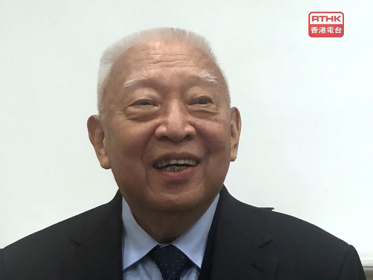 唐英年表示董建華是傑出領袖，成功帶領香港回歸祖國，開啟「一國兩制」發展新局。（港台圖片）