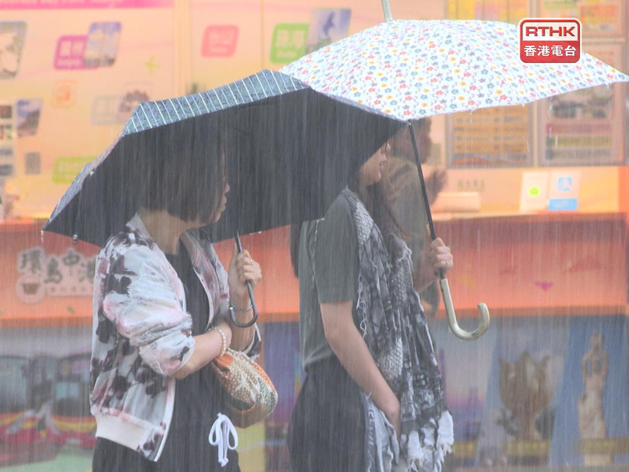 天文台表示，雷雨區逐漸靠近，預料未來一兩小時影響本港。（港台圖片）