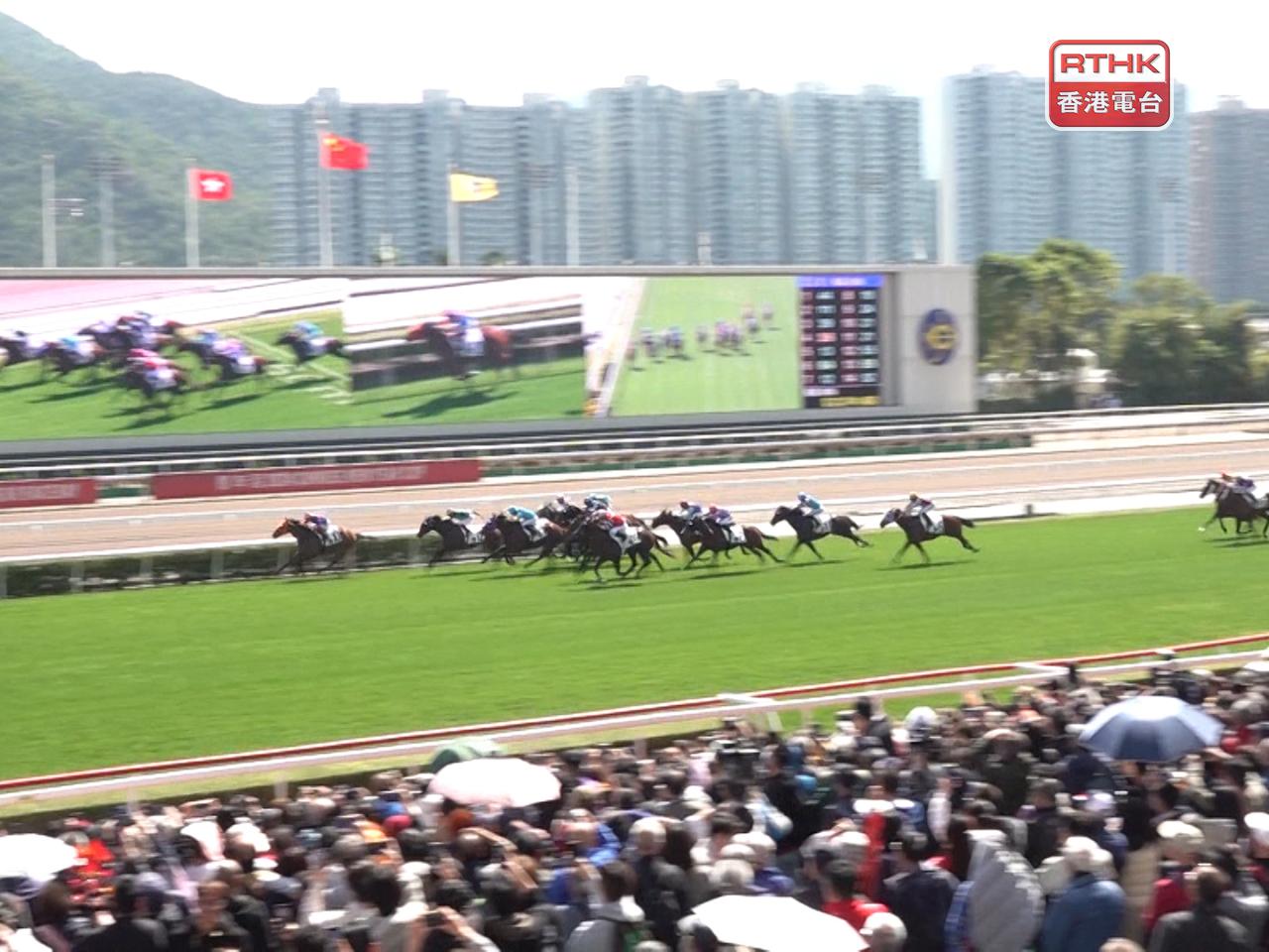 香港首份五年規劃提到，將會開闢更多城市漫步路線，推動賽馬旅遊等。（港台圖片）