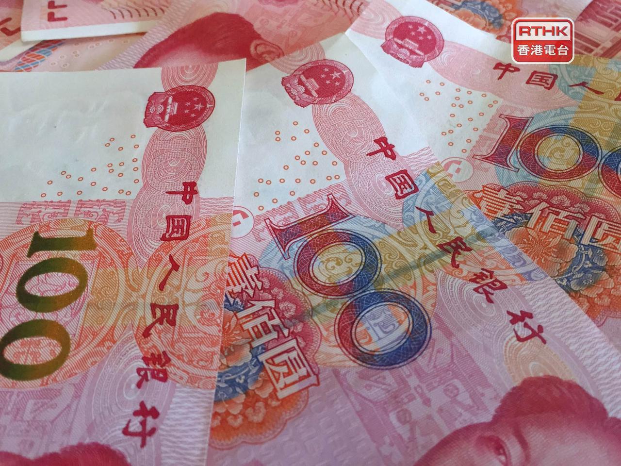 李家超表示，要強化香港作為全球最大離岸人民幣業務樞紐功能，全面壯大離岸人民幣規模，增強流動性支持力度。（港台圖片）