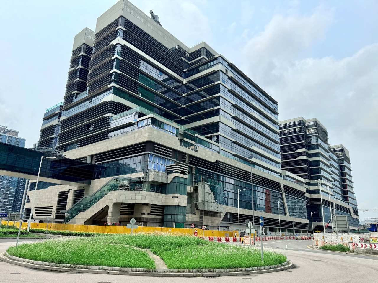 Kai Tak Hospital will begin services in two phases as planned, with the first phase next month. Photo courtesy of Information Services Department