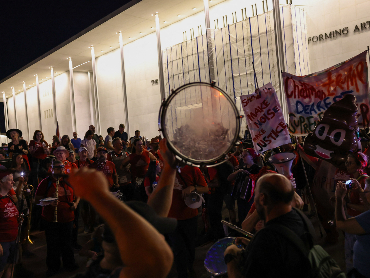 People show they give a hoot over the fate of the John F Kennedy Center for the Performing Arts. Photo: Reuters