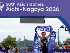 Japan triathlete Hojo wins first gold of Asian Games