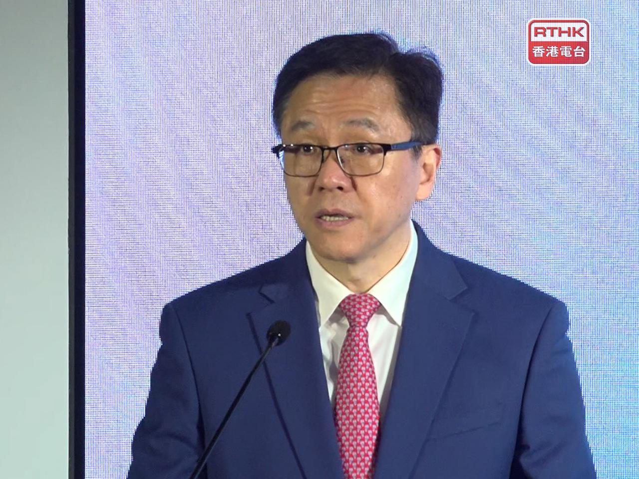 孫東啓程訪問匈牙利、斯洛伐克和奧地利，加強香港與三個國家在創新科技等領域的聯繫和合作。（港台圖片）
